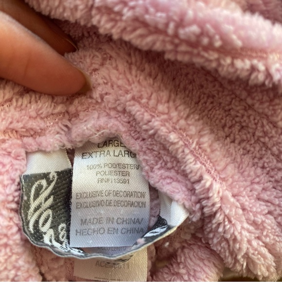 Hotel Spa Collection Pink Robe with Pockets - Bath Robe, Velour, Plush - Picture 6 of 7